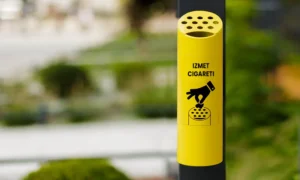 Košļājamās gumijas tvertne Gum