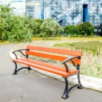 Parka sols Lodz ar roku balstiem