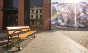Parka sols Lodz ar roku balstiem