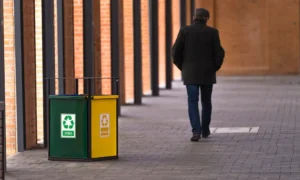 Atkritumu šķirošanas tvertne Bratek