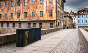 Atkritumu konteineru nojume Tytan III
