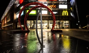 Pilsētas norobežojošais stabiņš Dubaj
