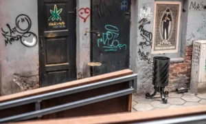 Atkritumu tvertne Praga III
