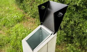 Ielas atkritumu tvertne Roma slīpā