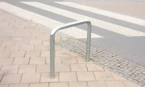 U veida PRO velosipēdu statīvs